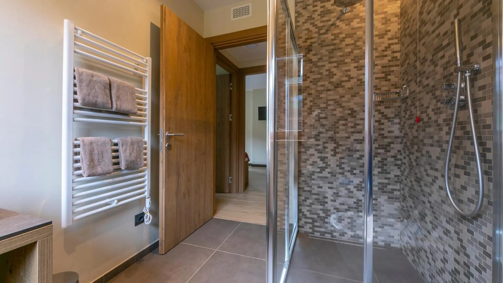 Casa Giardino Ski In - Ski Out 100M - Happy Rentals Livigno 0*,  Italy