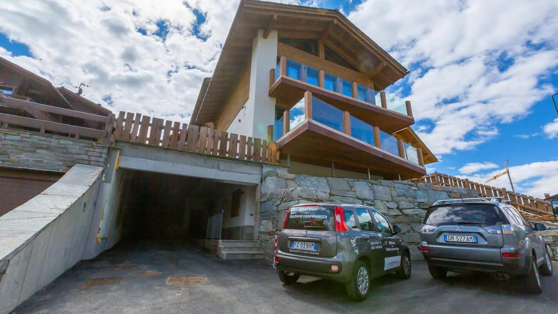 Casa Giardino Ski In - Ski Out 100M - Happy Rentals Livigno